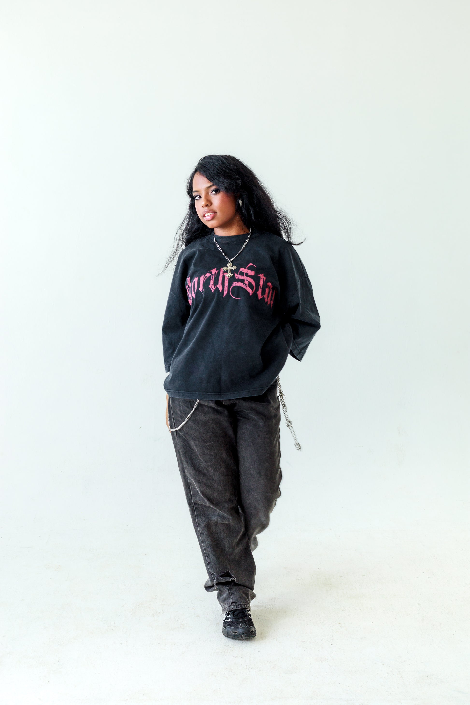 OVERSIZED LOGO TEE